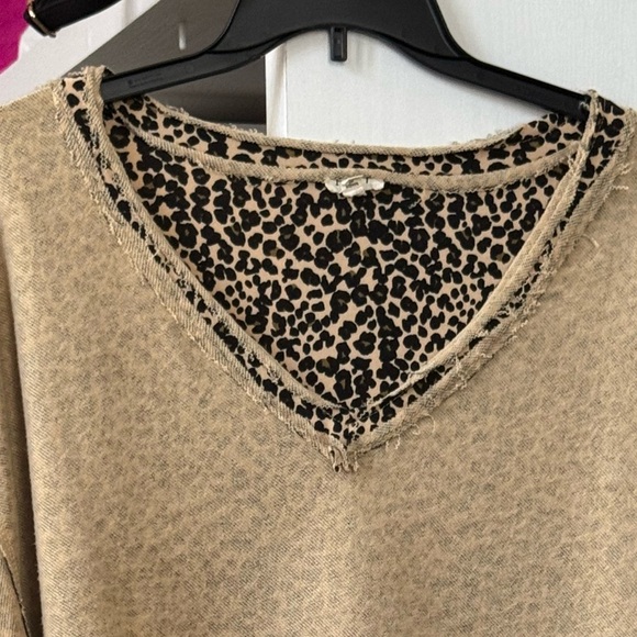 POL ANIMAL PRINT OVERSIZED FRENCH TERRY PULLOVER XL NWOT - Picture 4 of 6